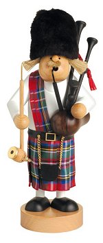 Scotsman with Pipes<br>Skinny KWO Smoker